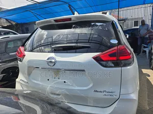 Nissan X-Trail 2.0 Petrol AWD 2019 White