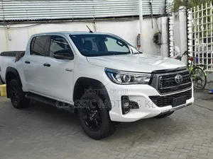 Toyota Hilux Revo Double Cab Deisel 2.4 AWD 2019 White