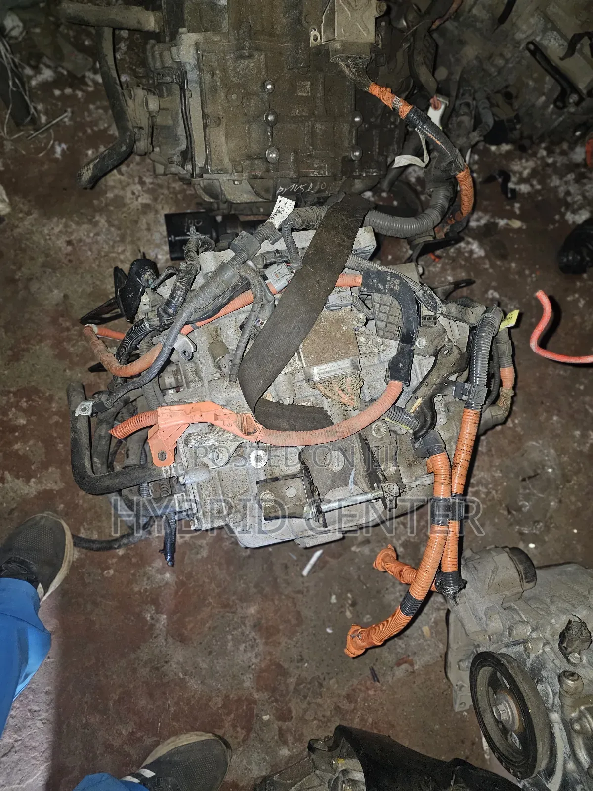 Hybrid Servicing