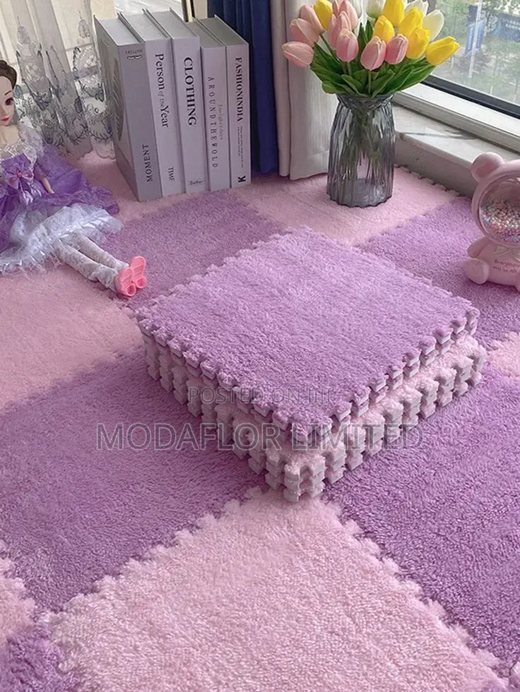 Plush Interlocking Mats for Stylish Safety Indoors!