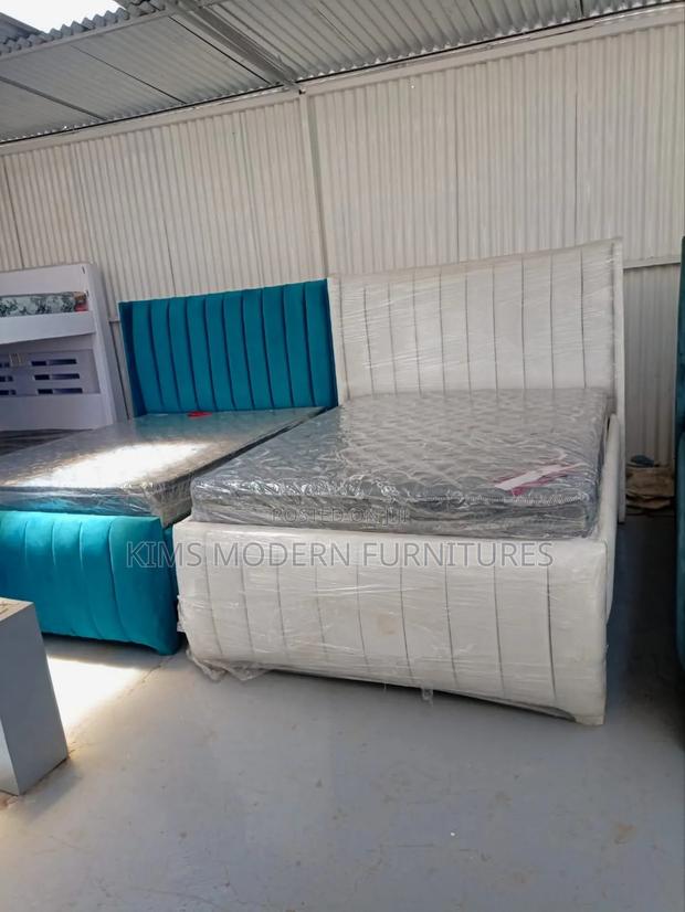 Modern Chester Bed 5 by 6 With Matress - main view