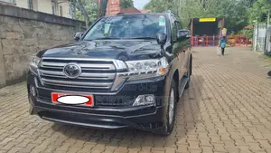 Toyota Land Cruiser 4.6 V8 AX G Selection 2020 Black