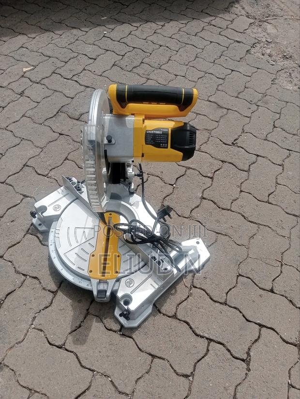 Brand New Uyustools Mitre Saw 1800w - main view