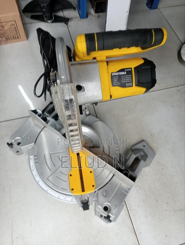 Heavy Duty Mitre Saw 1800w Uyustools