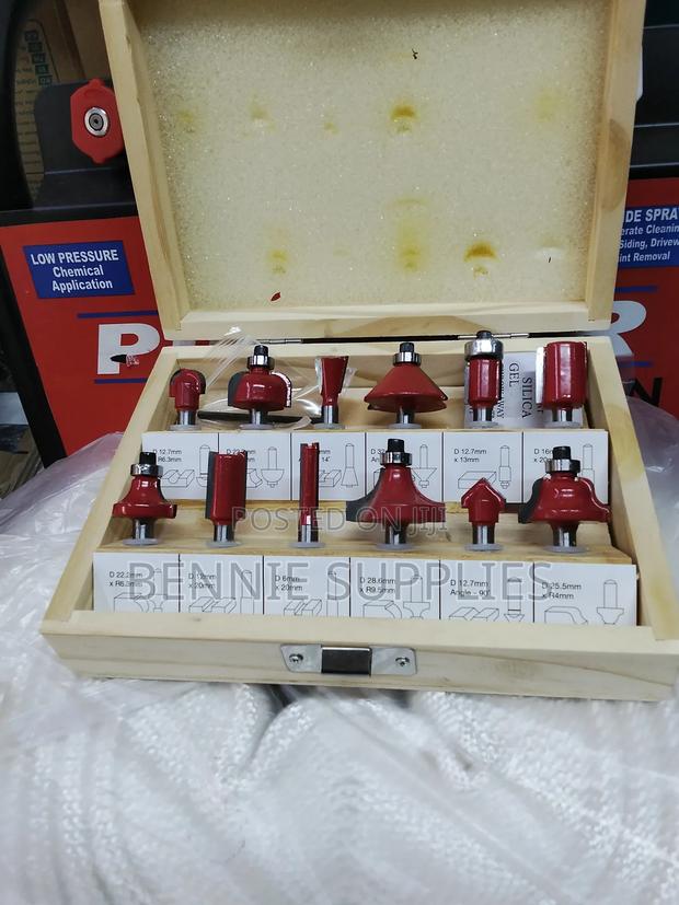 Affordable 12 Bits Router / Router Bits