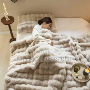 Soft Bubble Winter Throw Blanket