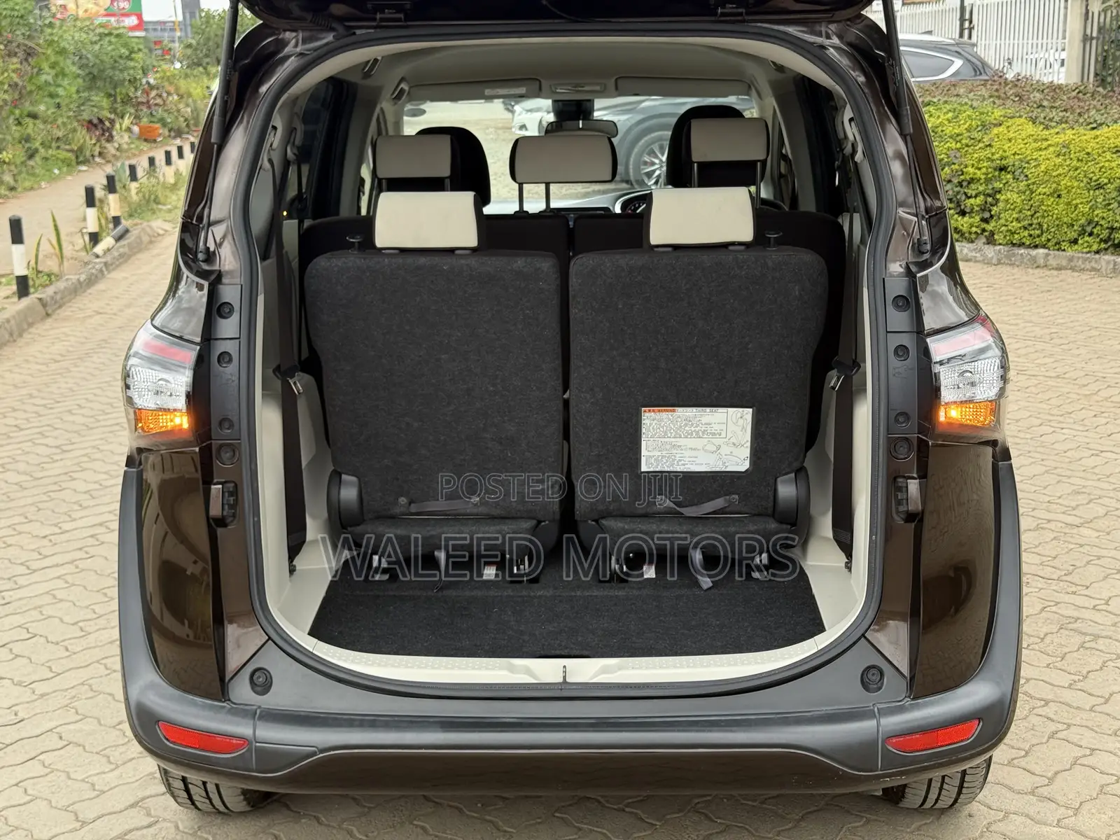 Toyota Sienta 2018 Brown