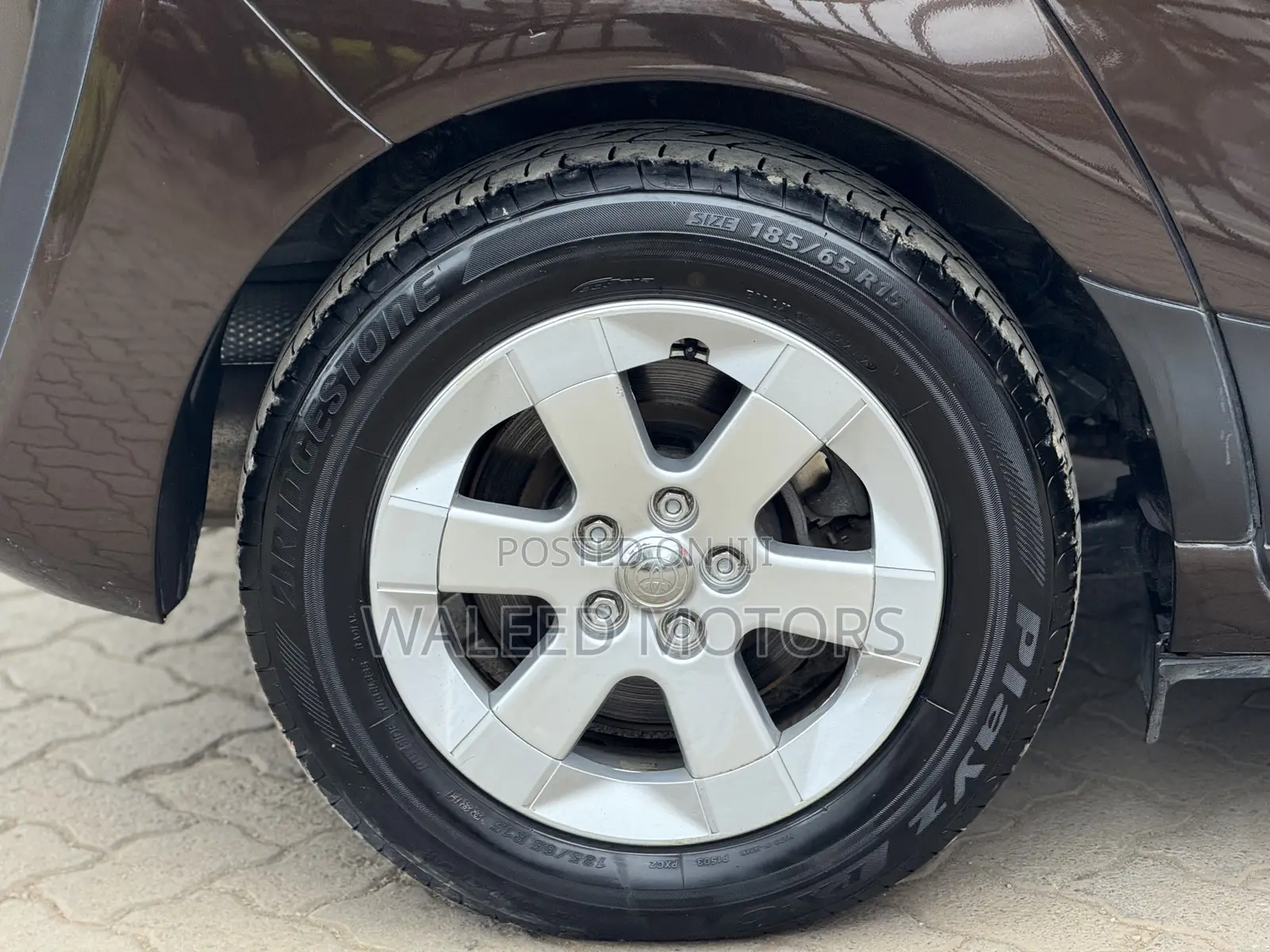 Toyota Sienta 2018 Brown