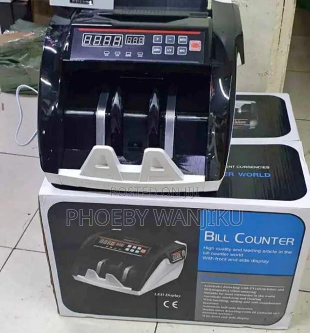 Highly Reliable Money Counter Machine - main view