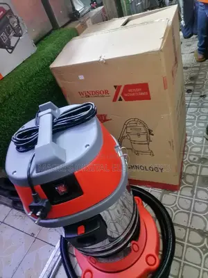 Well Performing 50l Windsor Wet Dry Vacuum Cleaner