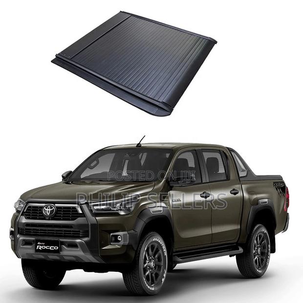 Aptor Wildtrak XLT Xls,
Features a Durable Black - main view