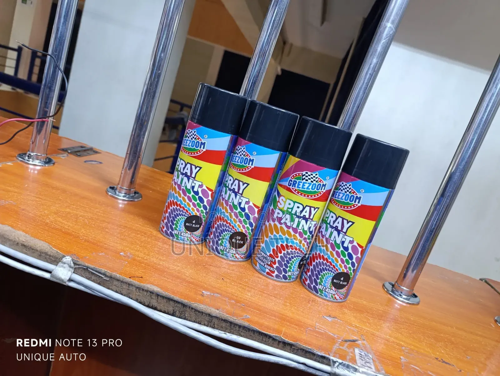 Universal Spray Paint – For Car, Metal, Plastic Surfaces