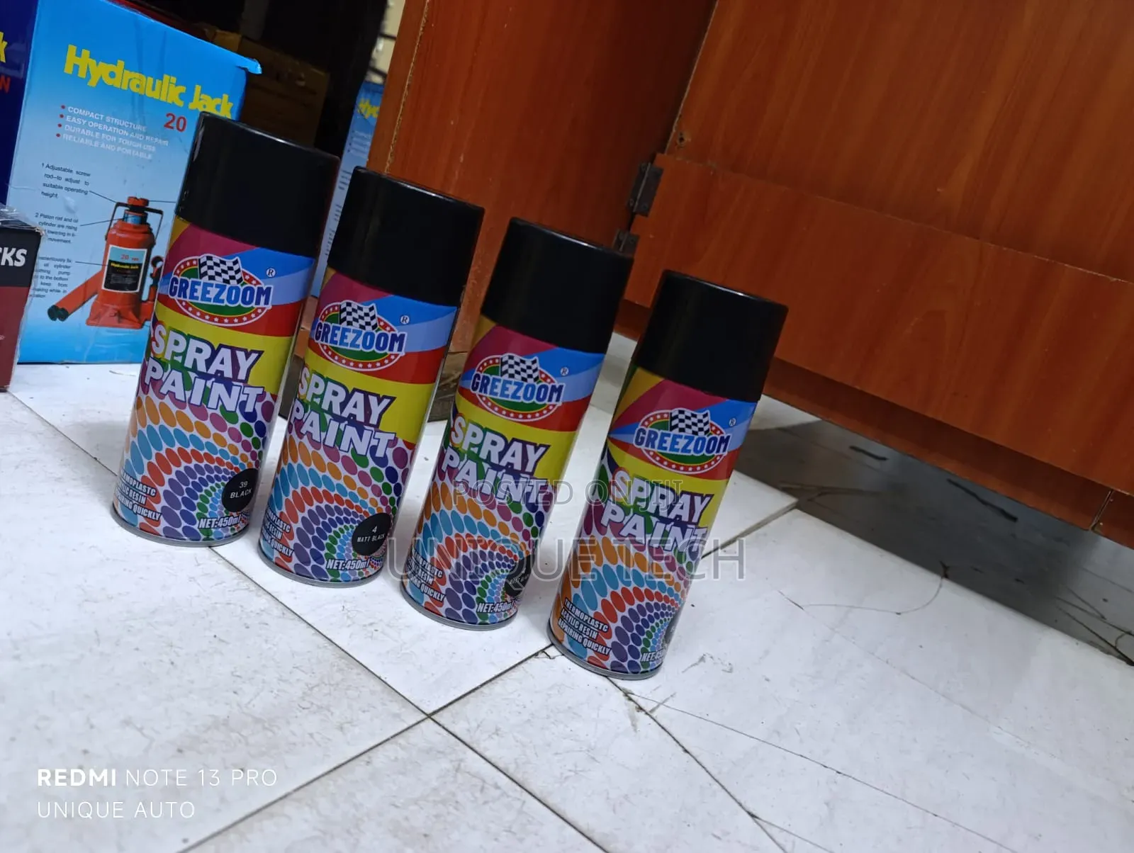 High Gloss Spray Paint – Durable Finish, Fast Action