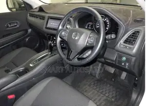 Honda Vezel 2018 White