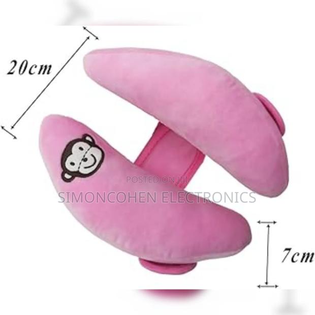 Banana Shaped Neck Support Toddler Pillow - thumbnail 3