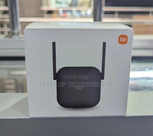 Xiaomi Mi Wifi Range Extender Pro - main view