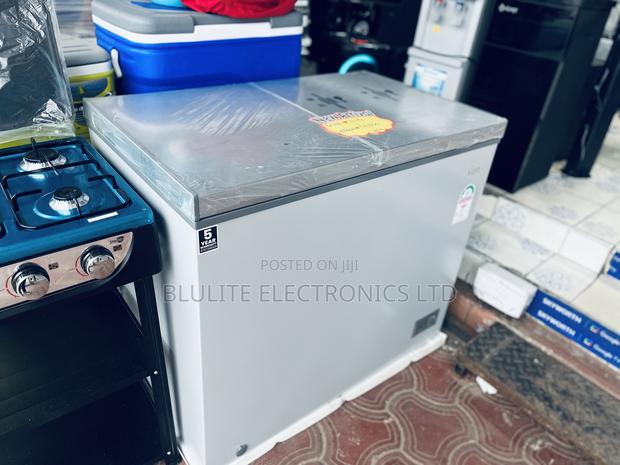 Von Vafc20dhg Chest Freezer, 198l - Silver - thumbnail 3