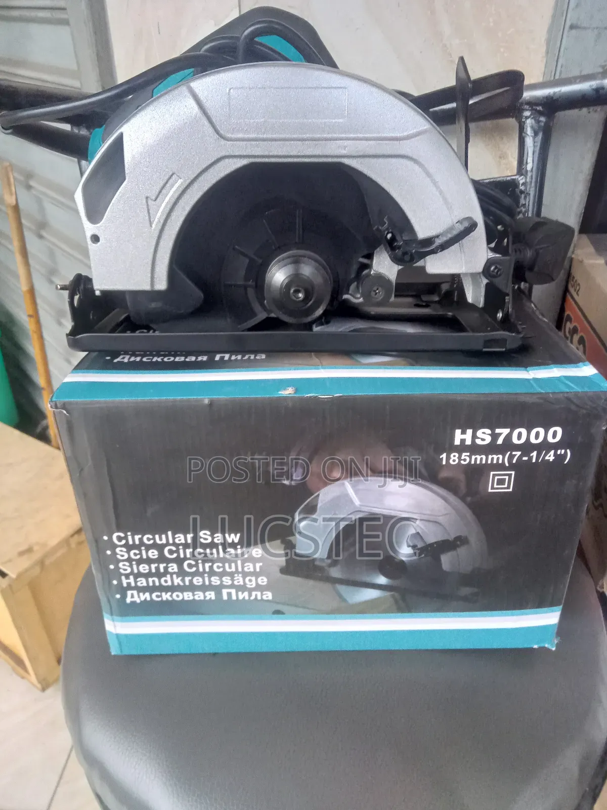 Makita Hs7000 185mm (7-1/4") Circular Saw.