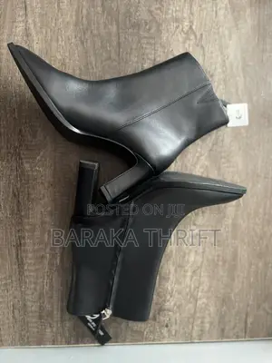 Insolia Leather Block Heel Ankle Boots (Uk Size 5)