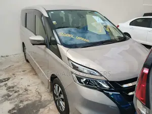 Nissan Serena 2018 Gold