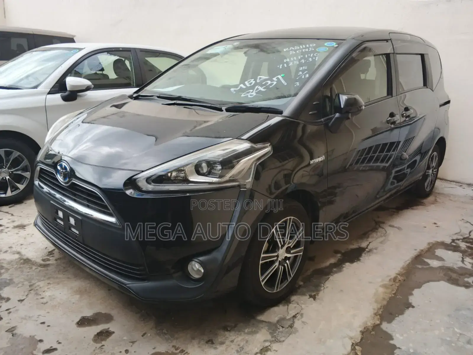 Toyota Sienta 2018 Black