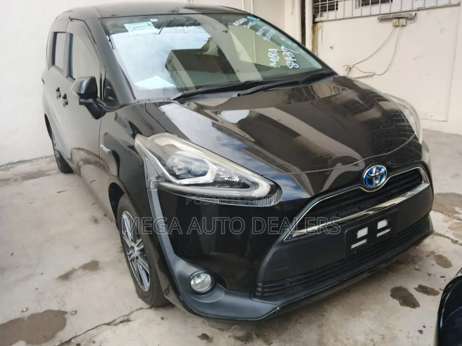 Toyota Sienta 2018 Black
