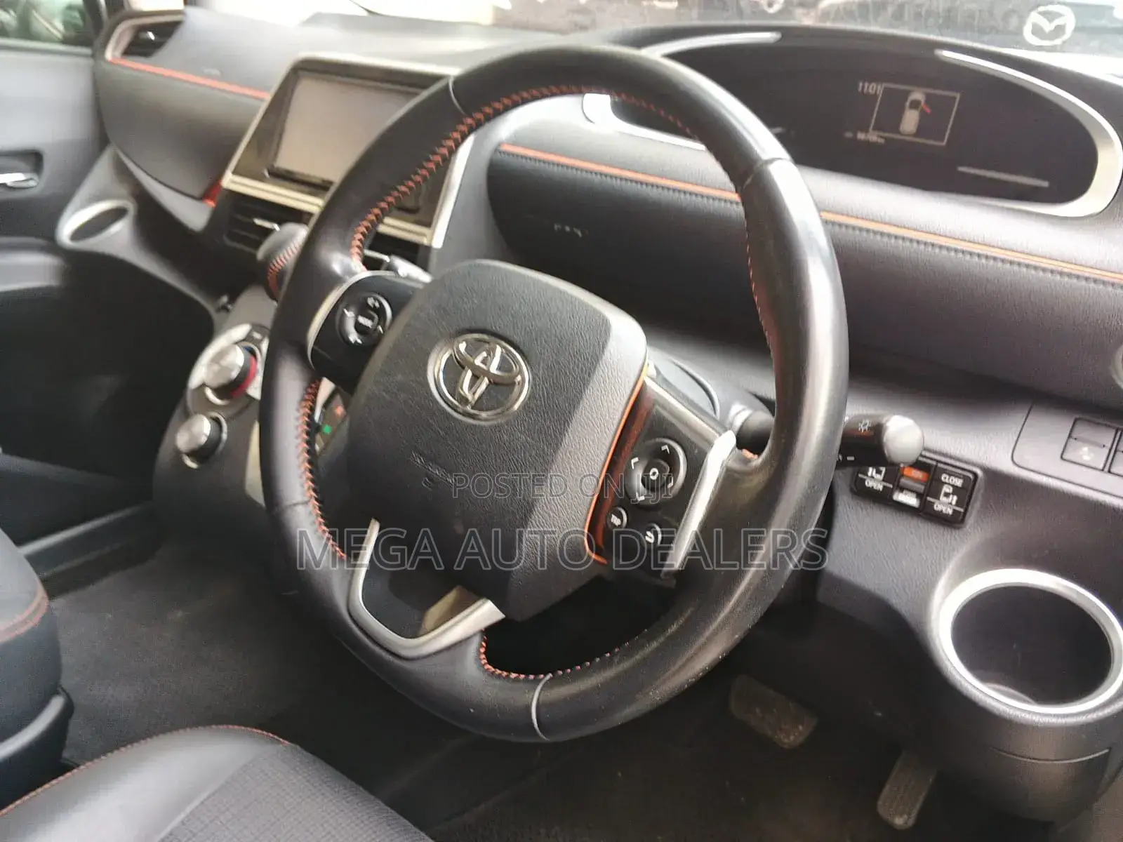 Toyota Sienta 2018 Black