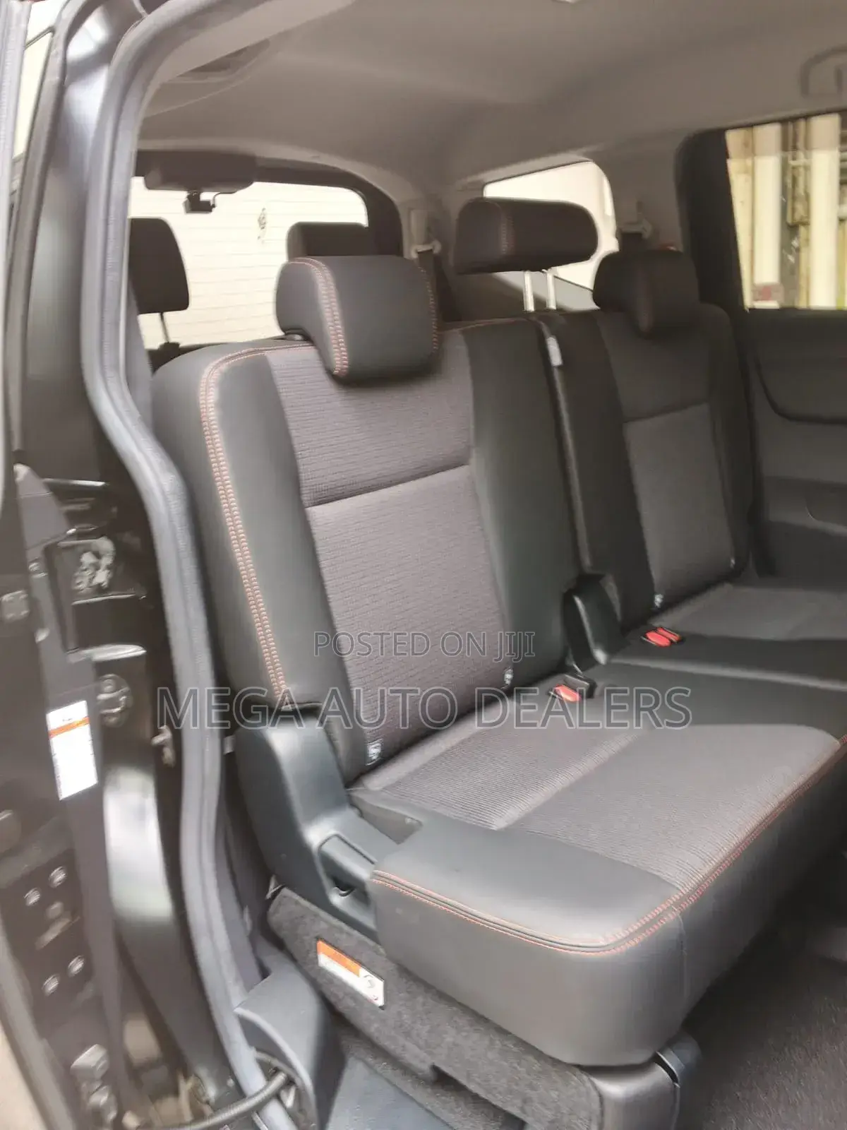 Toyota Sienta 2018 Black