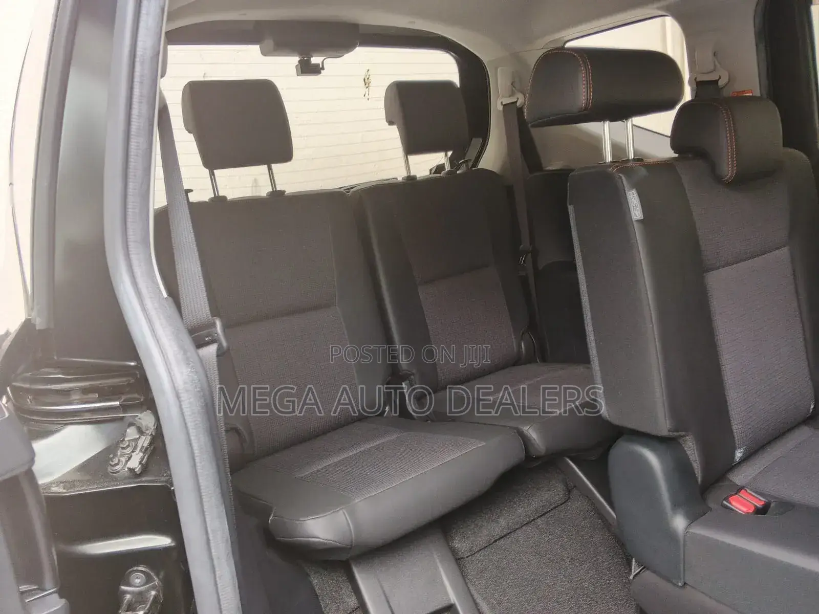 Toyota Sienta 2018 Black