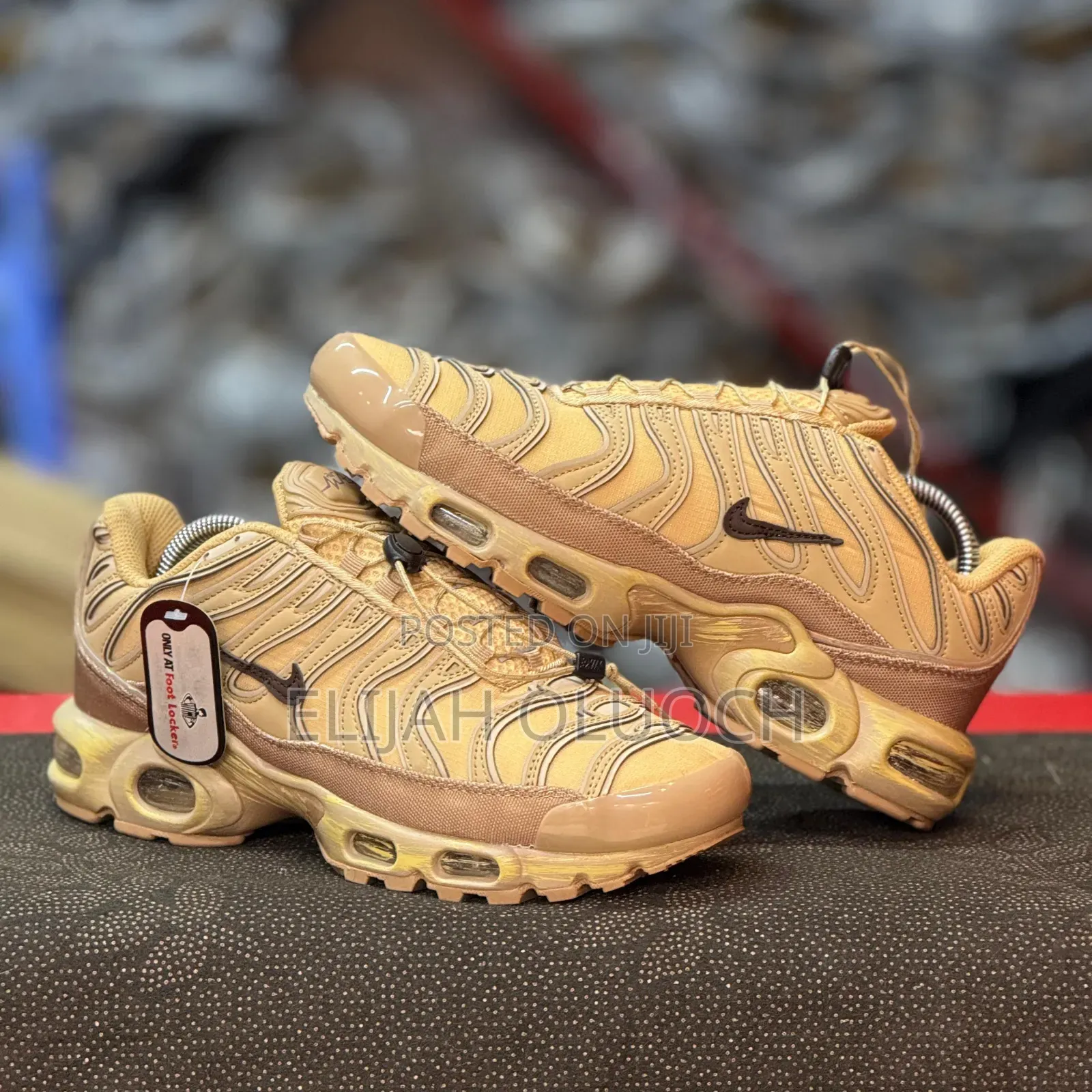 Nike Tn Airmax Plus Sesame
Brown