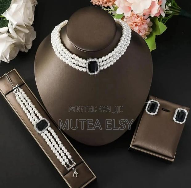 3 PCS Set Jewelry Multilayed Pearl Set - main view