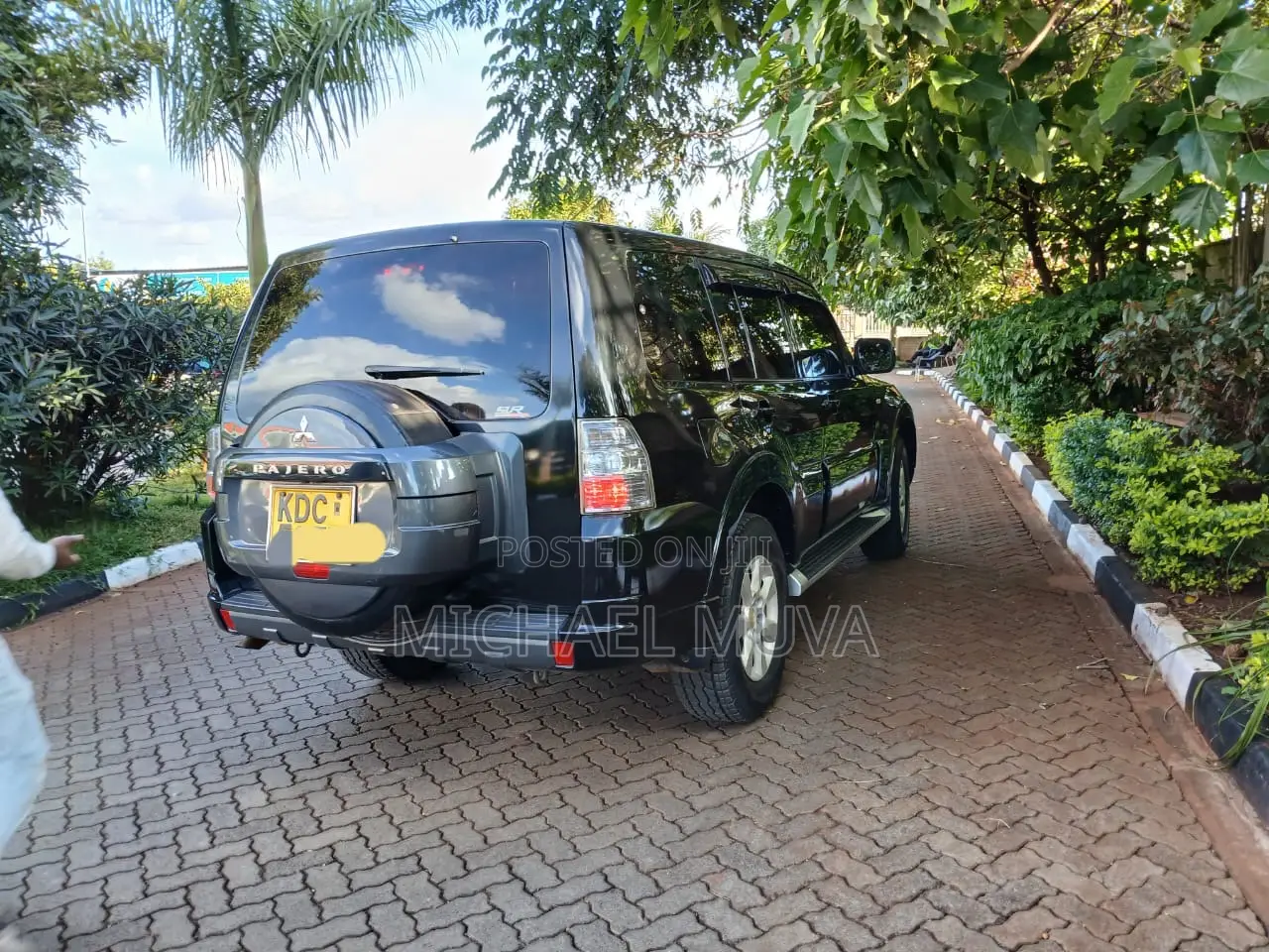 Mitsubishi Pajero V80 3.0 VR-I 2014 Black