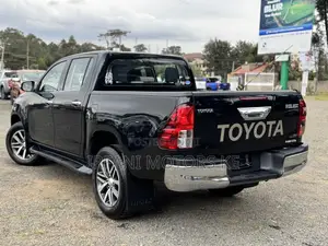 Toyota Hilux Revo Double Cab Deisel 2.4 AWD 2019 Matt Black