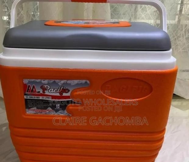 33litres Cooler Box