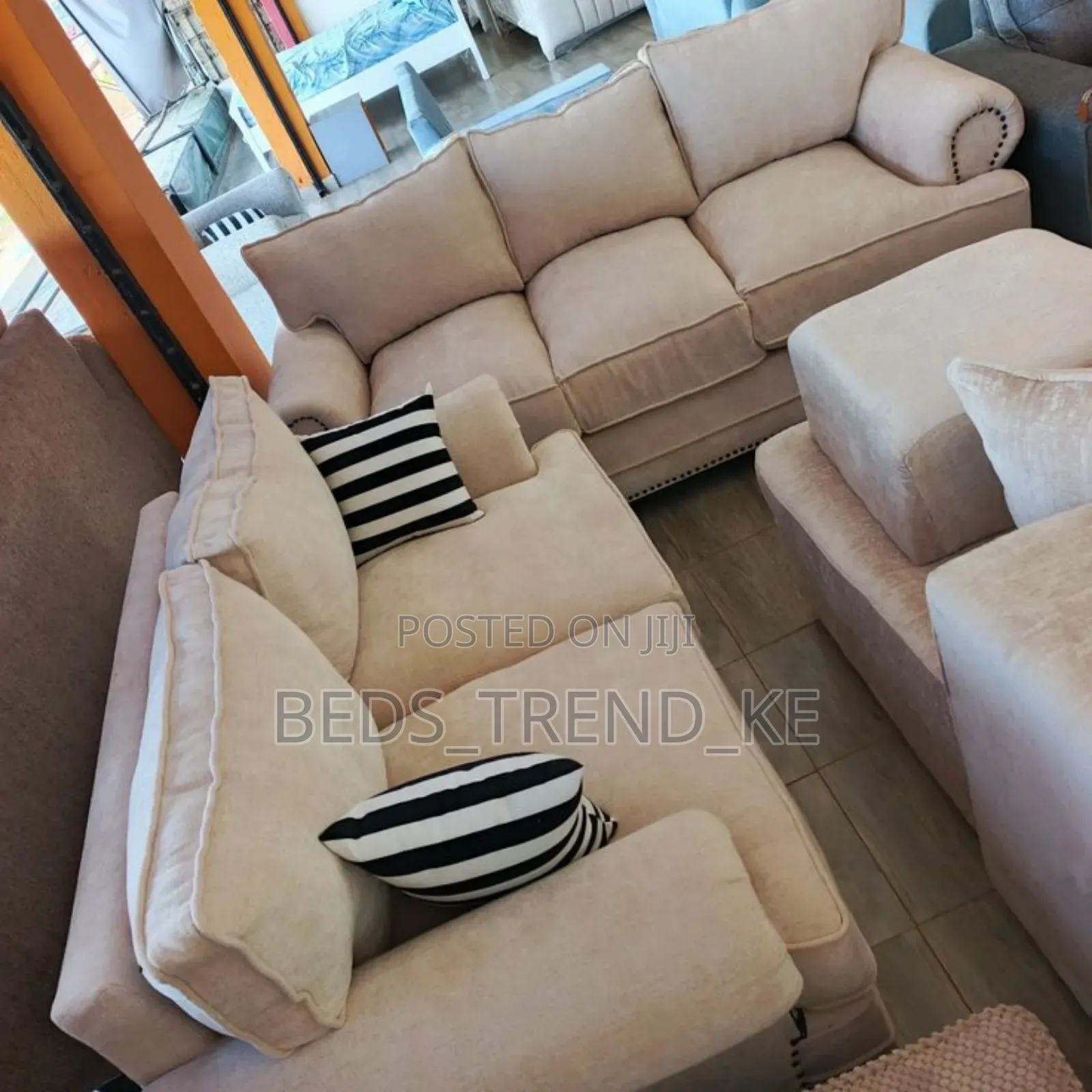5 Sester Beige Buffalo Sofas