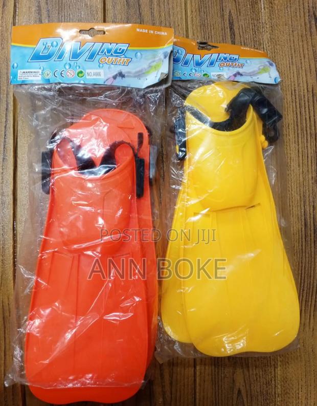 Swimming Diving Flippers
Orange and Yellow.
/-