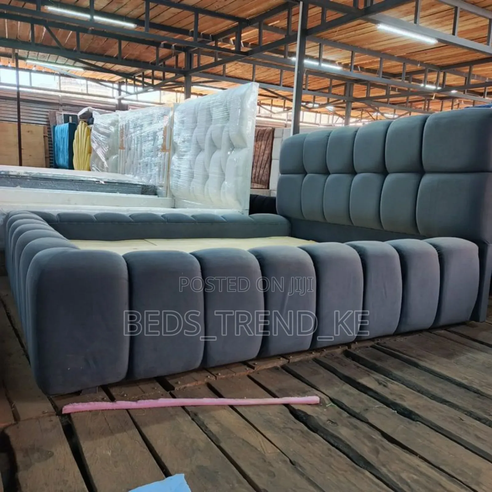 Gray 6 by 6 Bubble L Seat