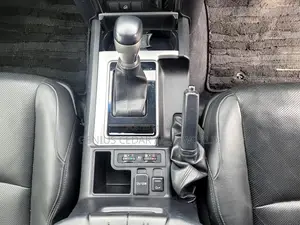 Toyota Land Cruiser Prado 2018 Black