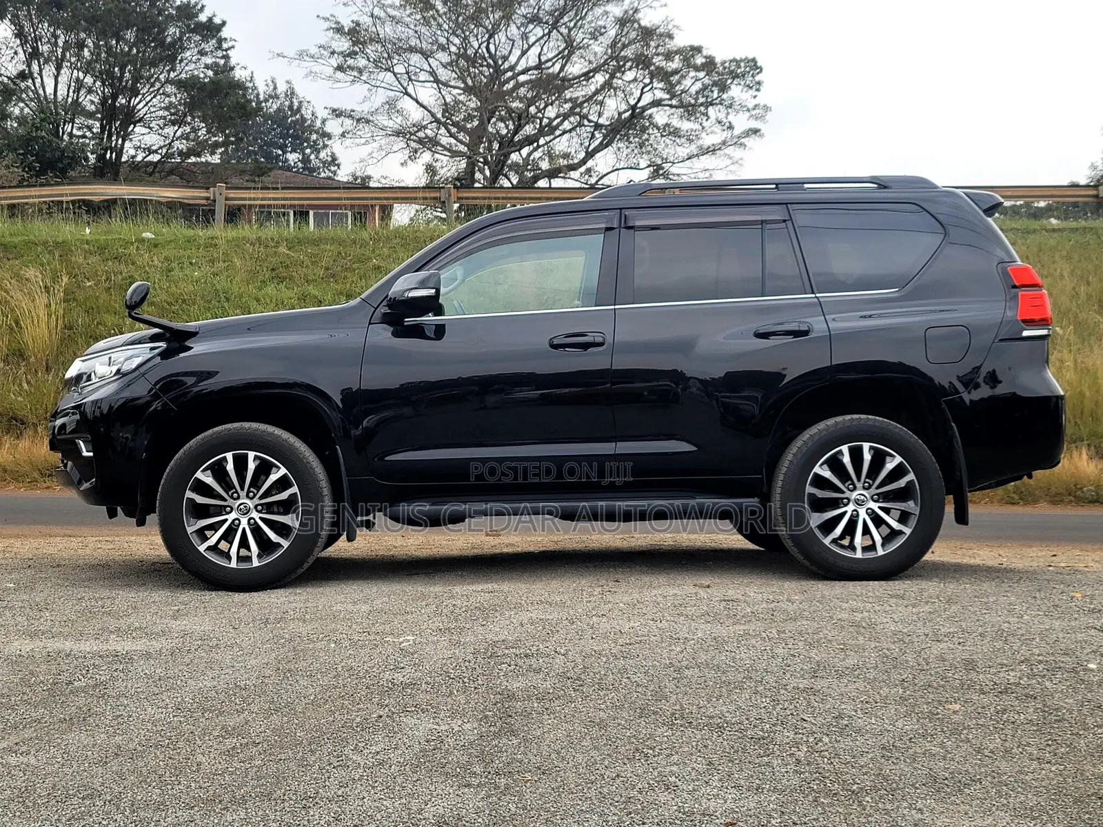 Toyota Land Cruiser Prado 2018 Black