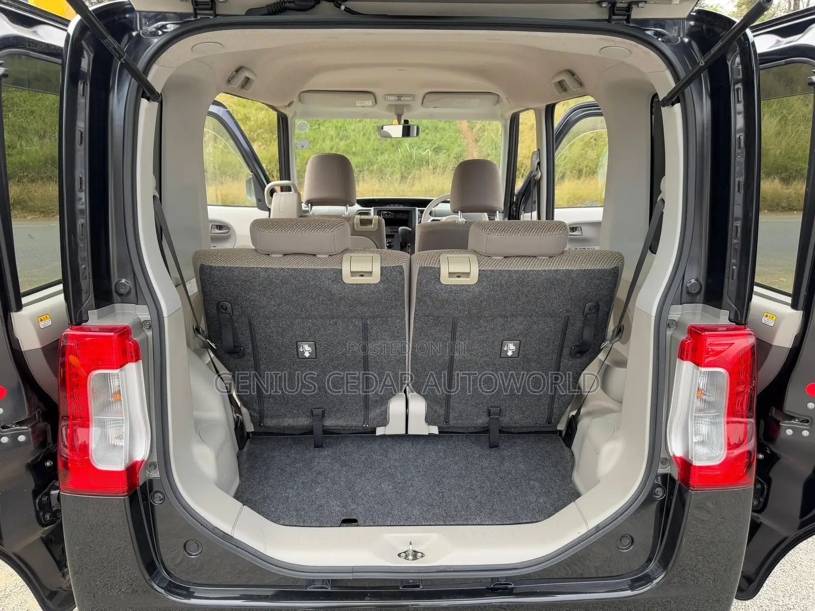 Daihatsu Tanto 2018 Black