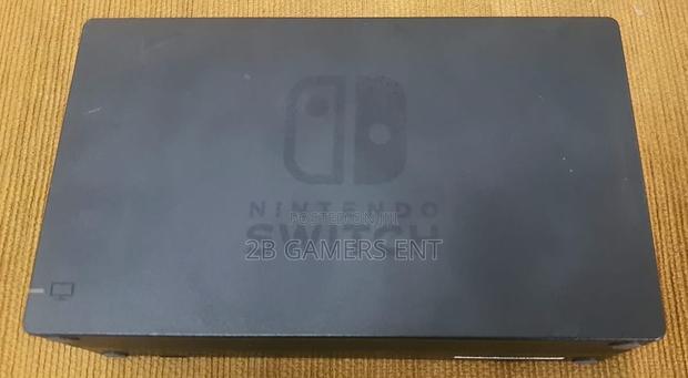 Nitendo Switch Barely Used - thumbnail 2