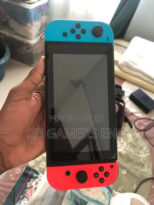 Nitendo Switch (Used Like New)