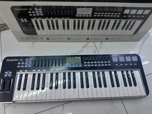 Samson Graphite 49 Usb Midi Controller Keyboard