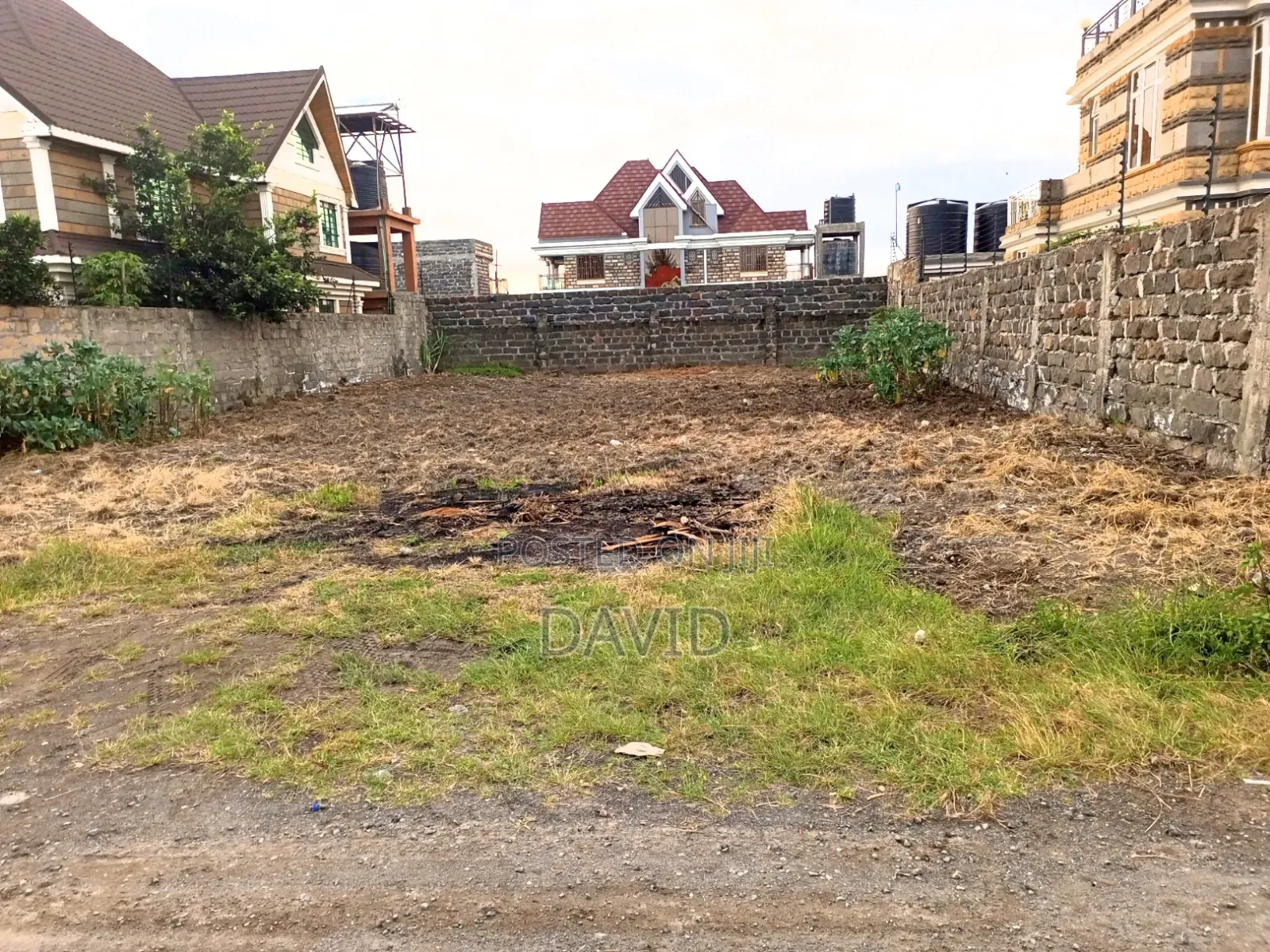 Plot for Sale in Pipeline Gated Estate