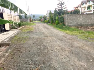 Plot for Sale in Pipeline Gated Estate