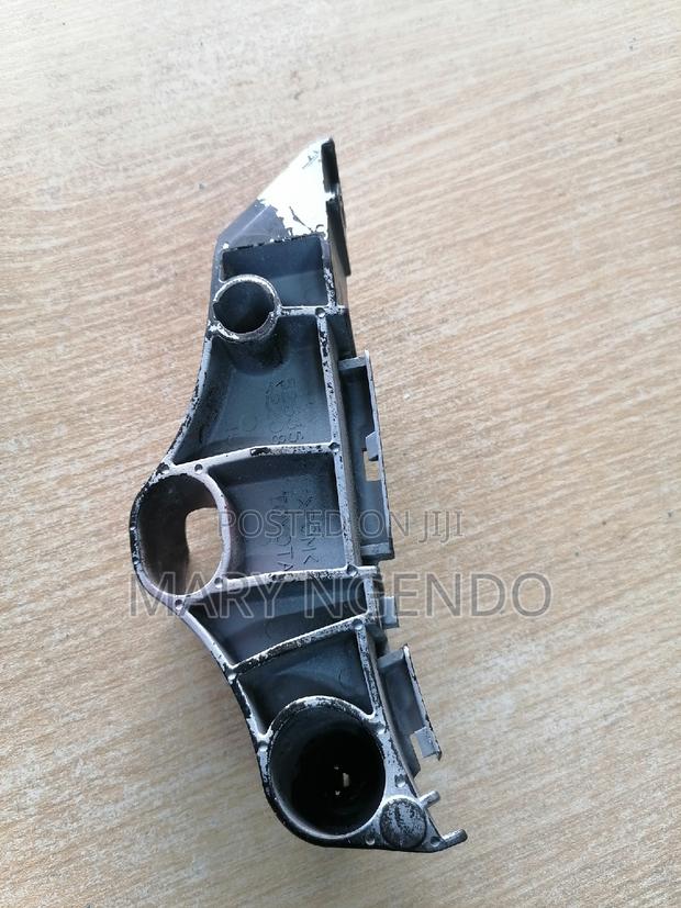Front Bumper Slide for Toyota Mark X