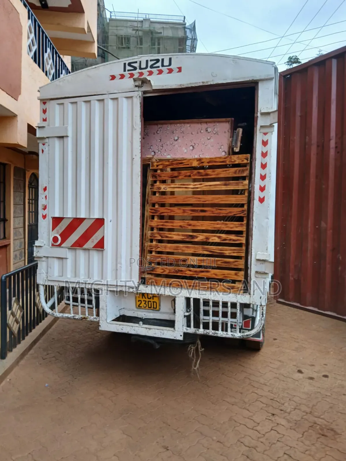 Canter Truck for Logistic Assignments Available