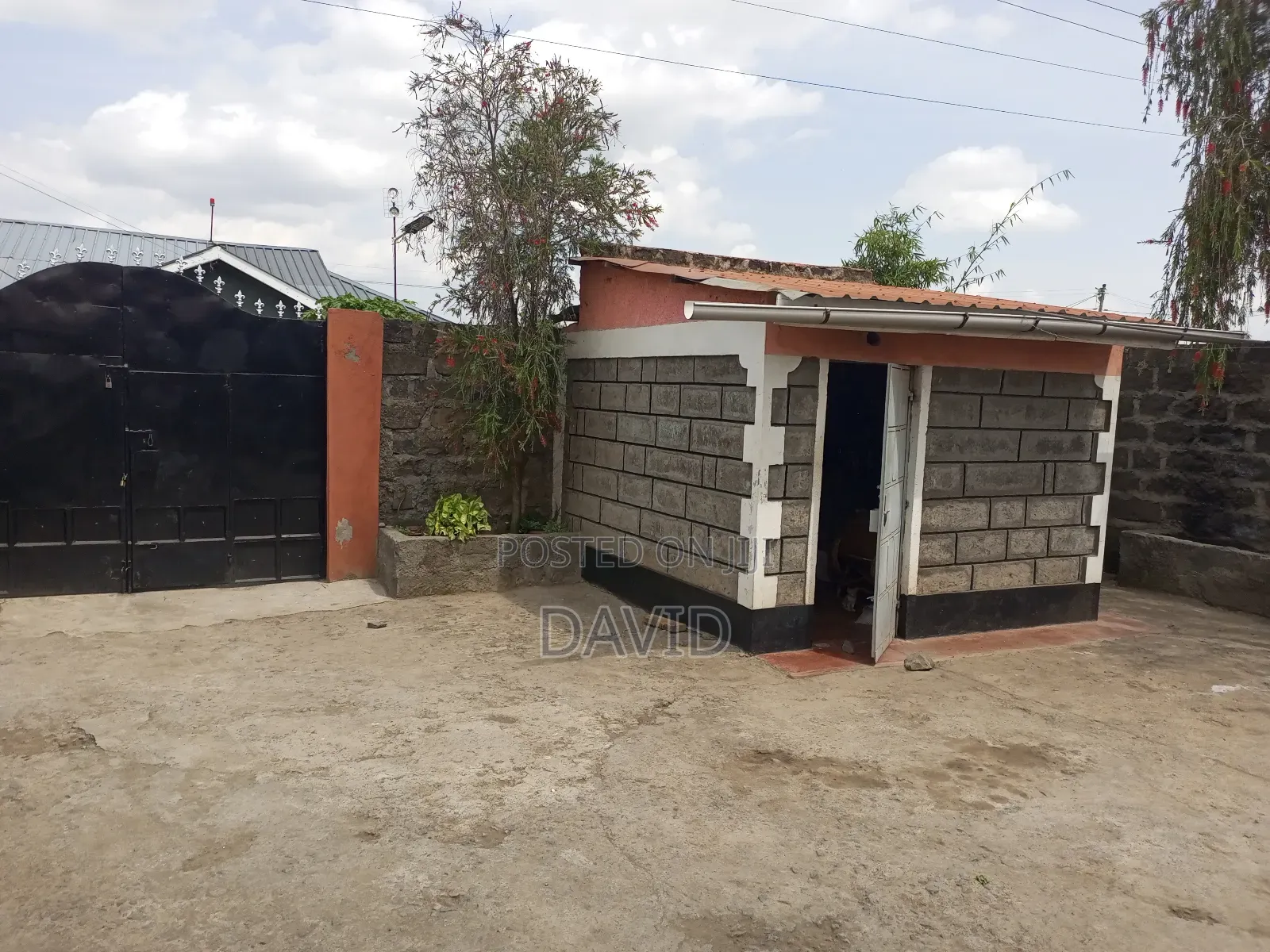 5bdrm House in Imperial, Nakuru Town East for sale