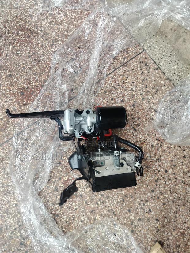 Lexus Rx 450h Brake Actuator - thumbnail 2