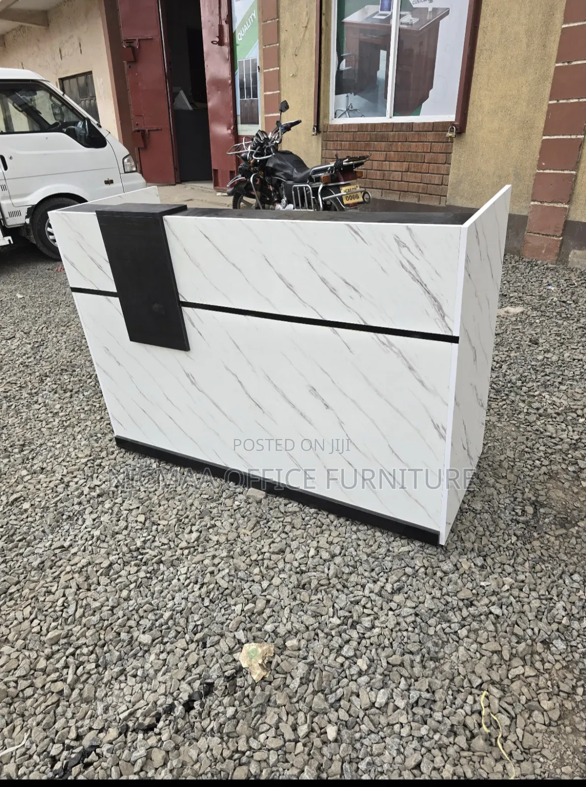 Summit Curve 1.4m Front Desk